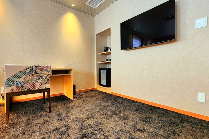 Room 43 of 138