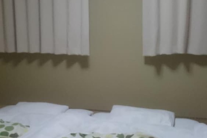 Room 7 of 28