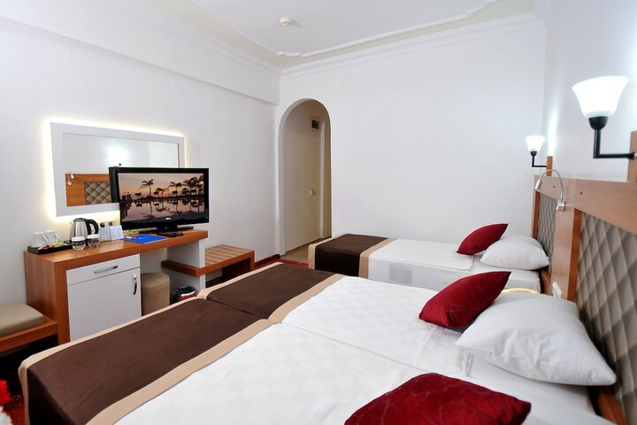 Room 19 of 42