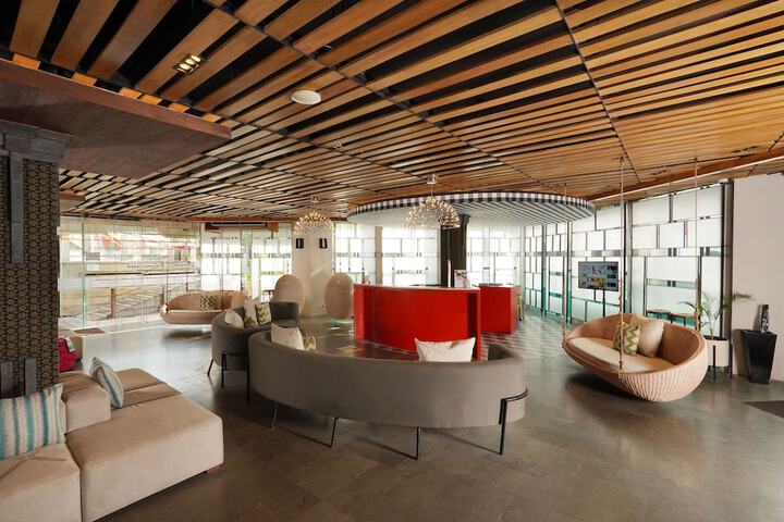 Hotel Lobby