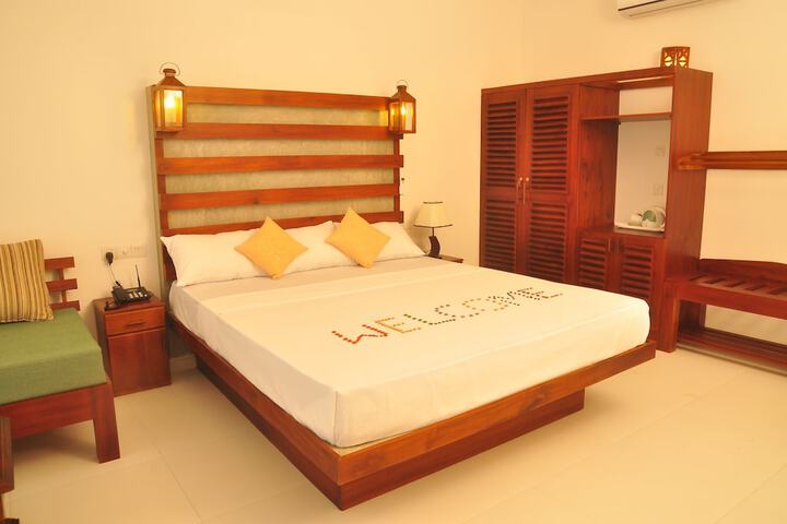 Room 6 of 71