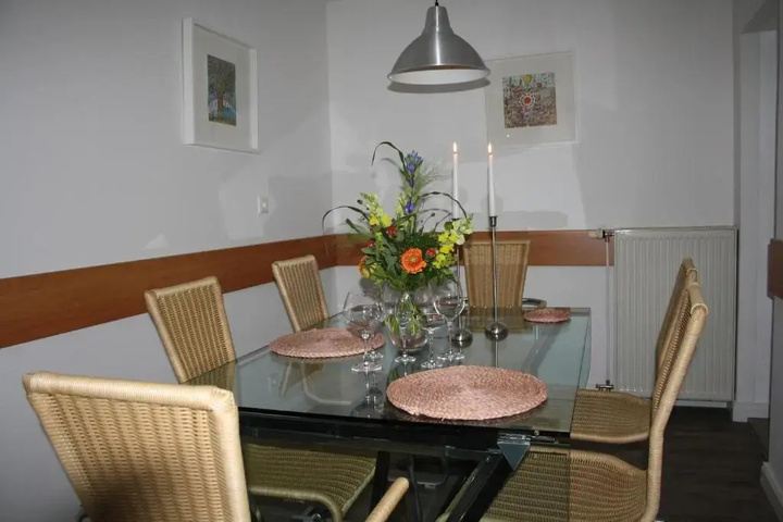 Room 4 of 21