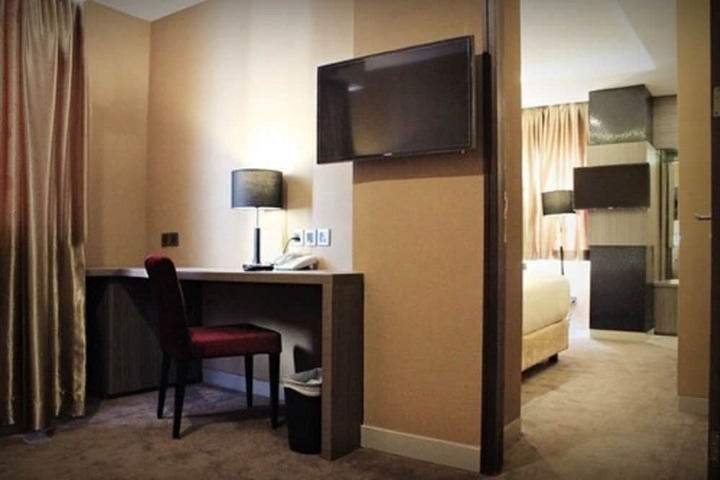 Room 20 of 49