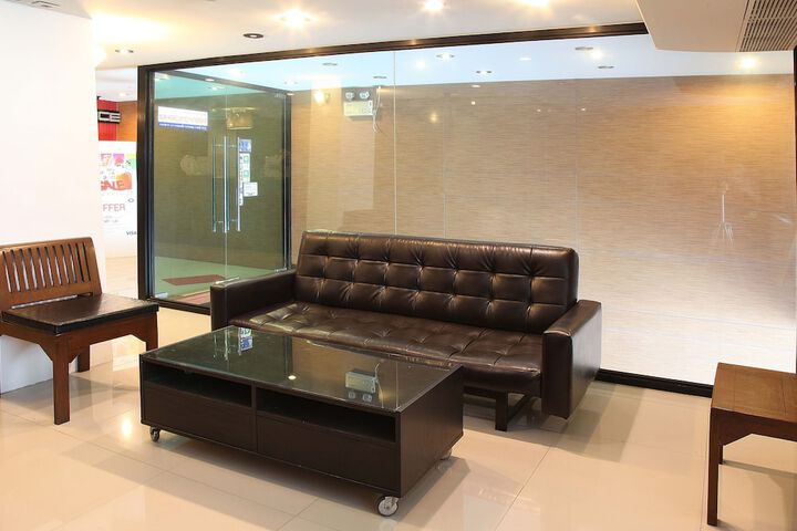 Entrance & Lobby