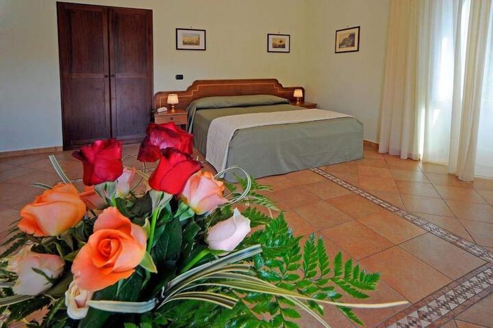 Room 3 of 23