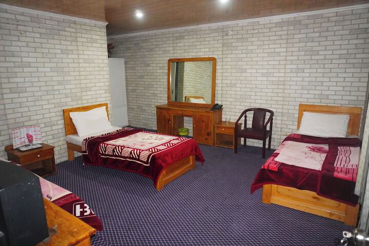 Room 12 of 67