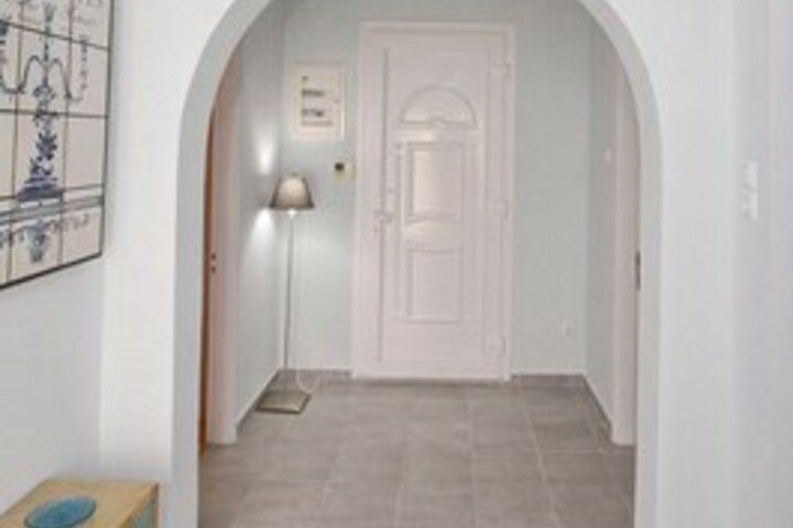 Room 8 of 18