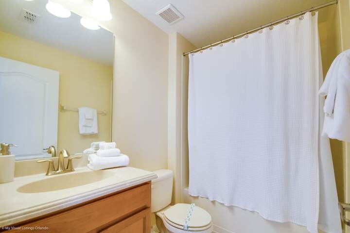Room 33 of 50