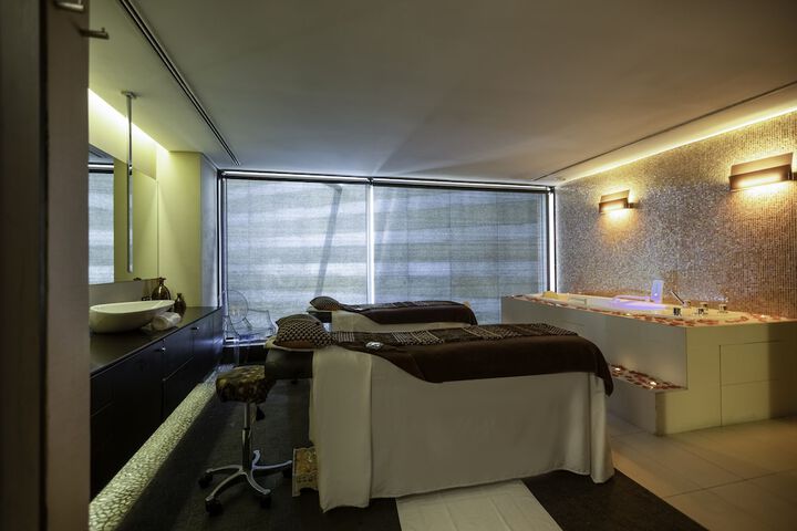 Spa 46 of 82