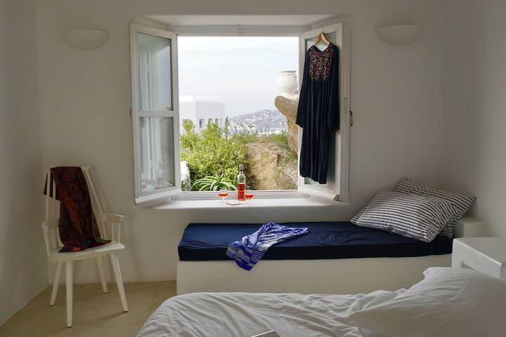 Room 46 of 90