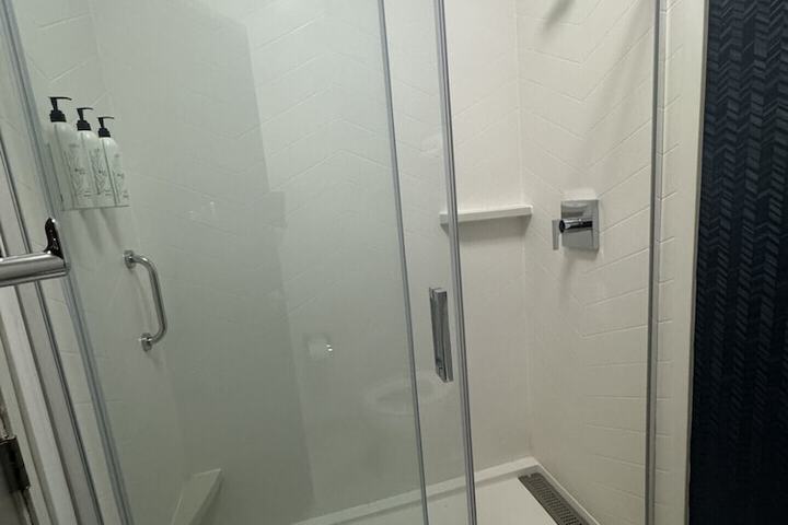 Room 11 of 20