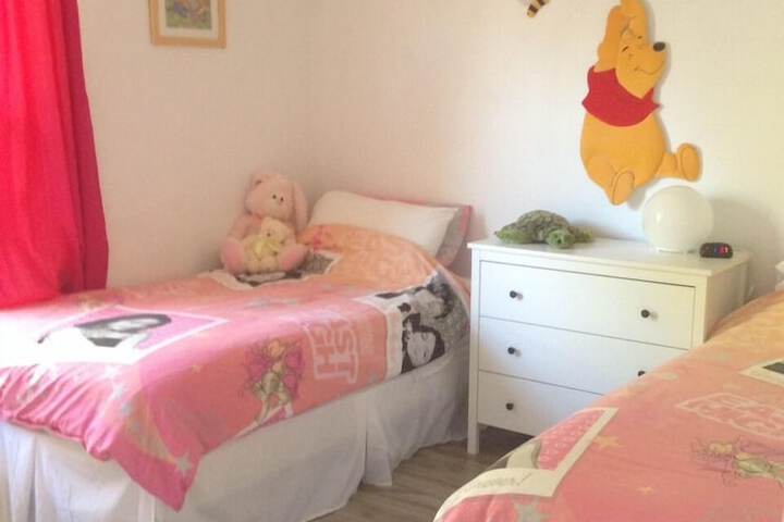 Room 6 of 16