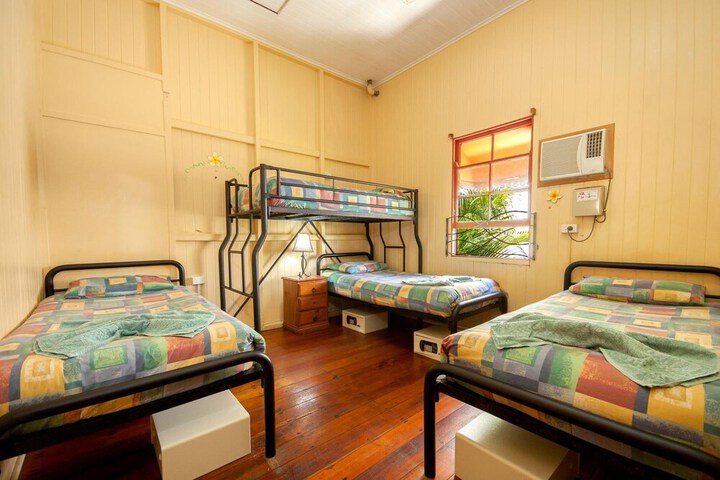 Room 22 of 49
