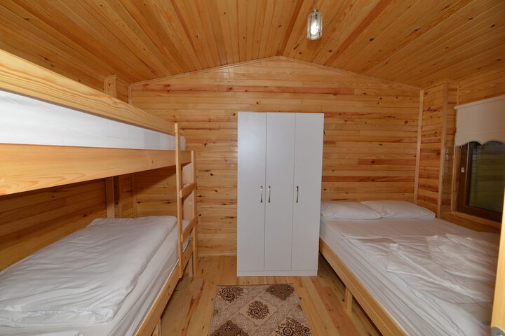 Room 11 of 42