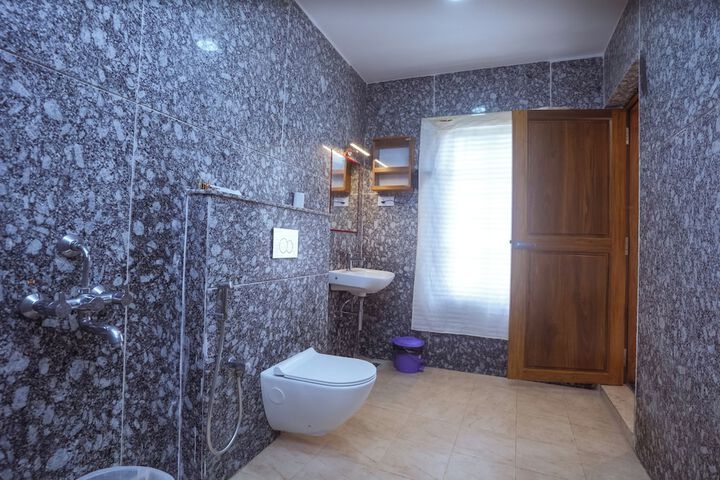Room 20 of 35