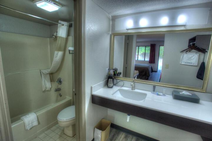 2 Double Beds (2 of 11)