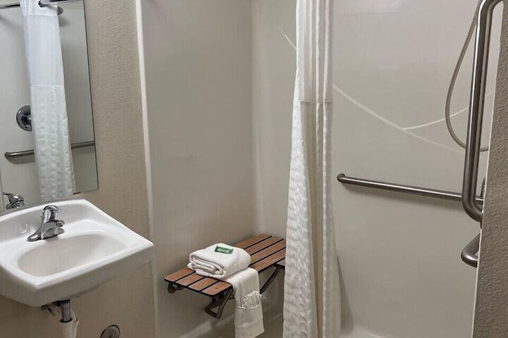 Standard King Bed Accessible (9 of 9)