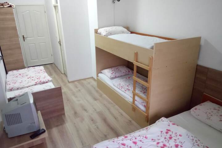 Room 16 of 58