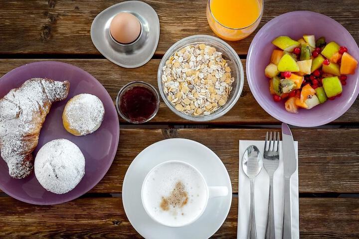 Breakfast/Coffee Service 36 of 44