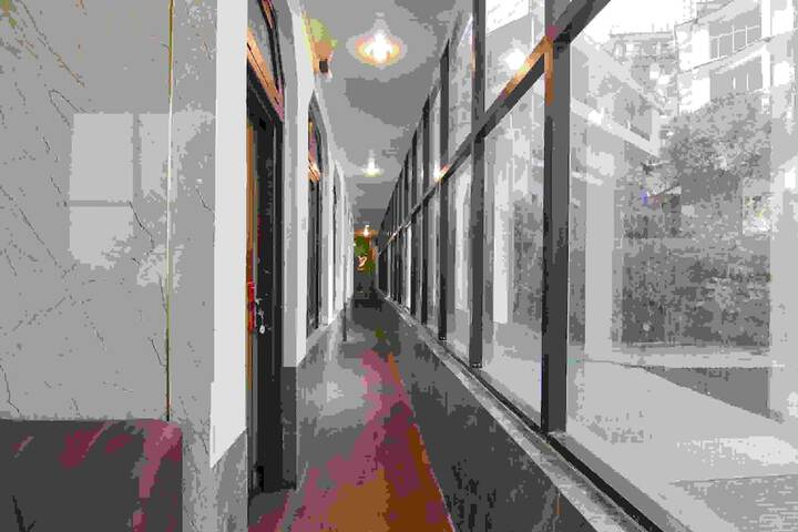 Hotel Interior 4 of 38