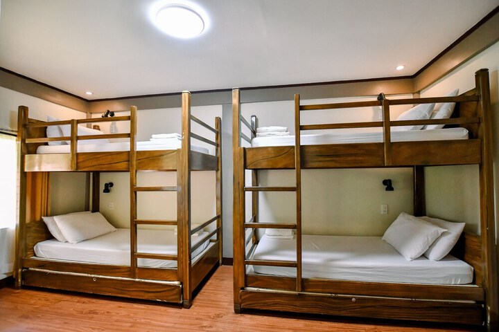 Room 25 of 72