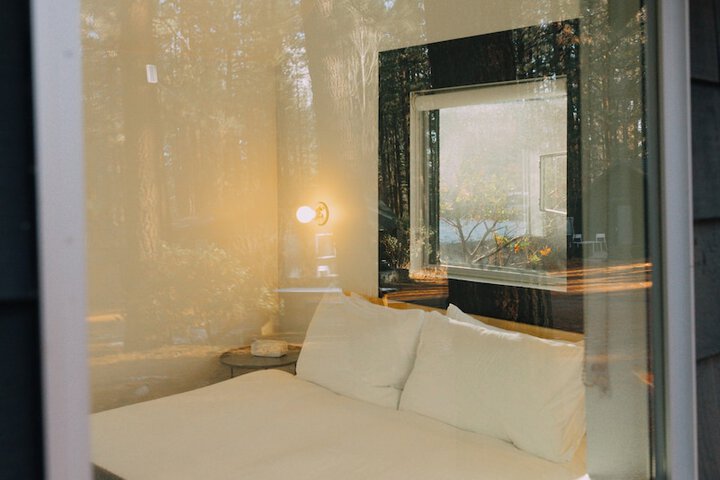 Room 73 of 193