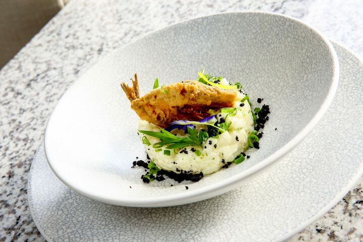 Dining 48 of 175