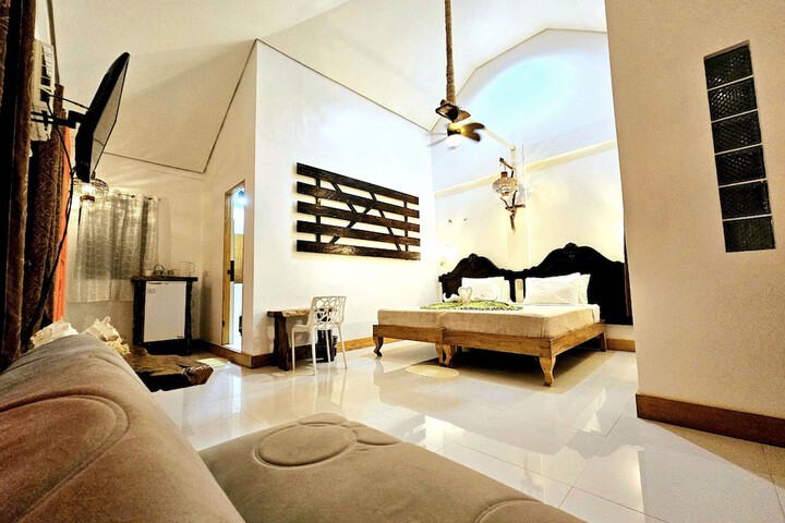 Room 25 of 165