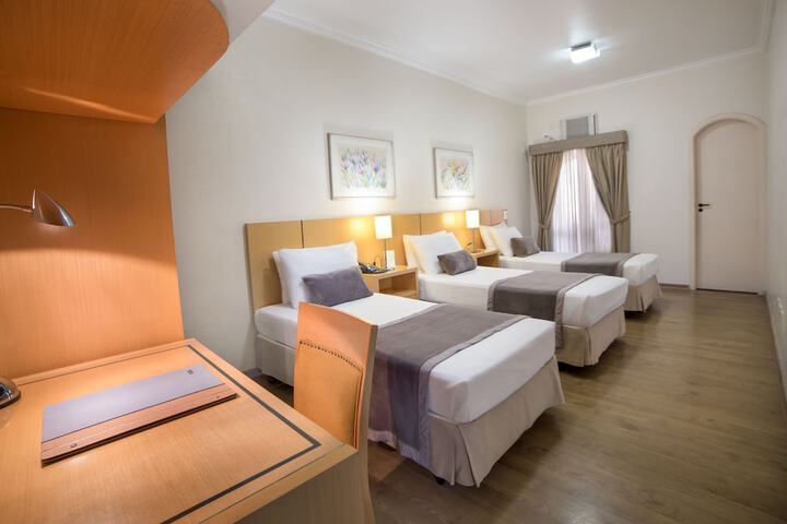 Room 8 of 38