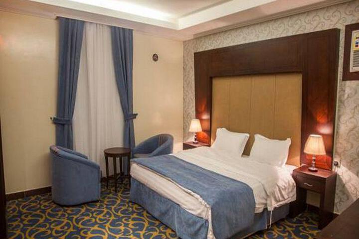 Jolly View Suites