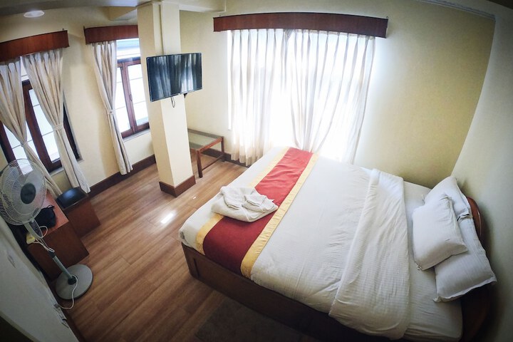 Room 5 of 44