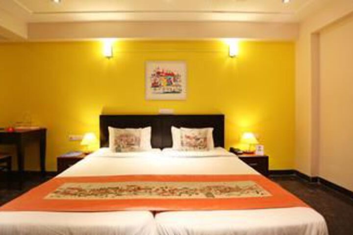 Room 14 of 30