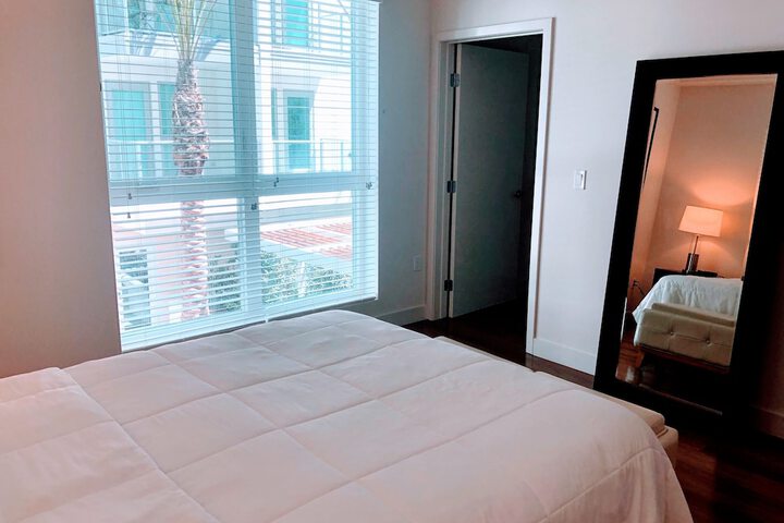 Room 5 of 61