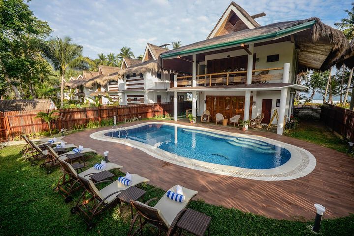 Pools & Facilities