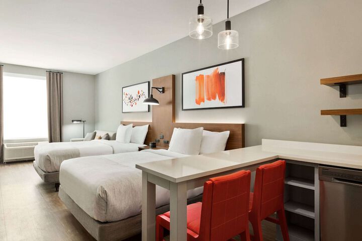 Room 13 of 43