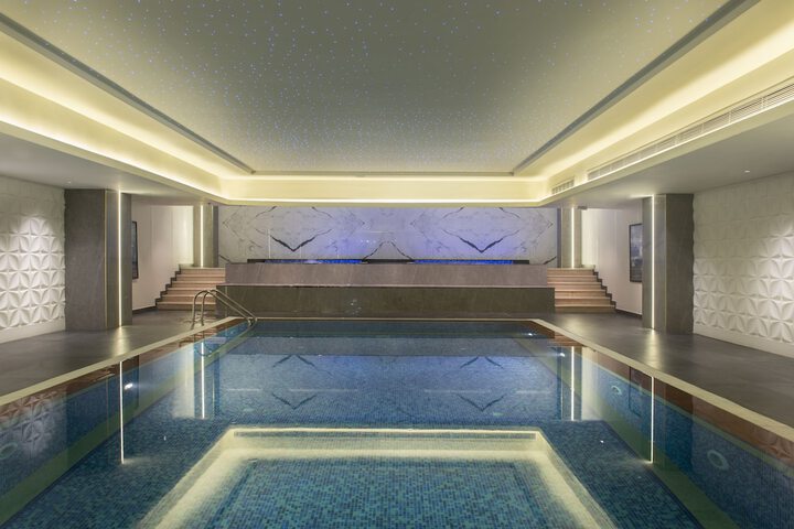 Pool 24 of 36