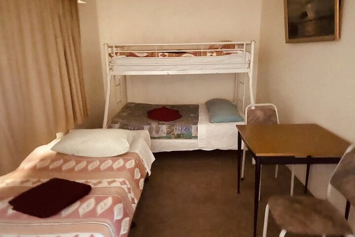 Room 46 of 80