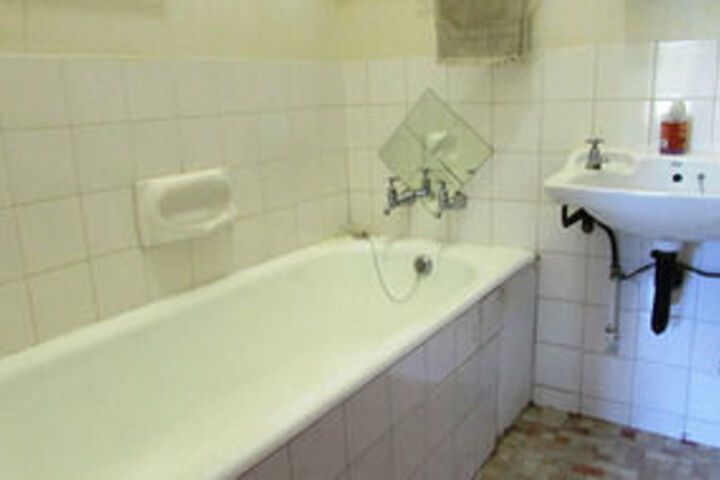 Room 4 of 26