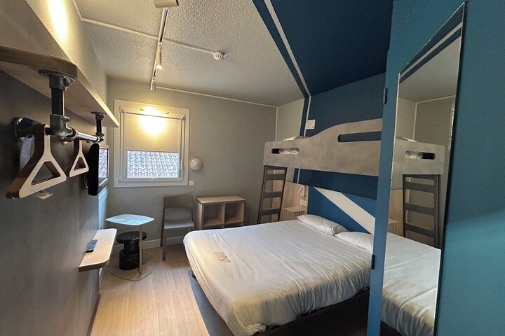 Room 20 of 66