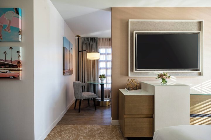 Room 20 of 175
