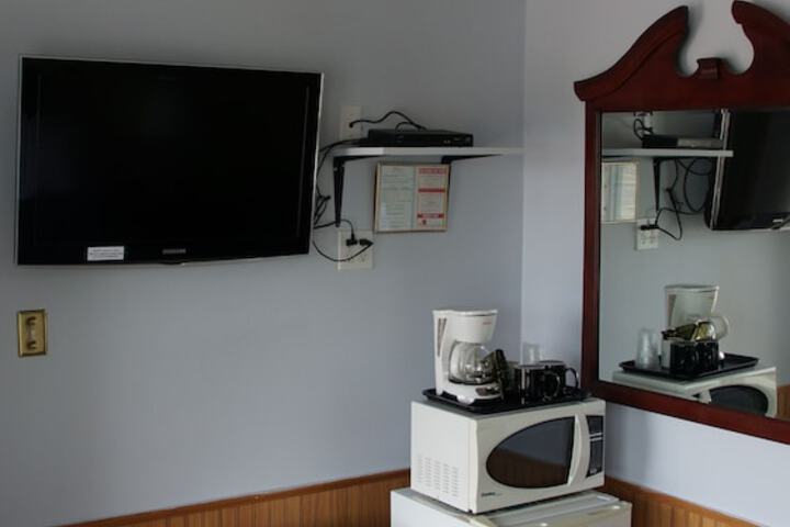 Room 5 of 27