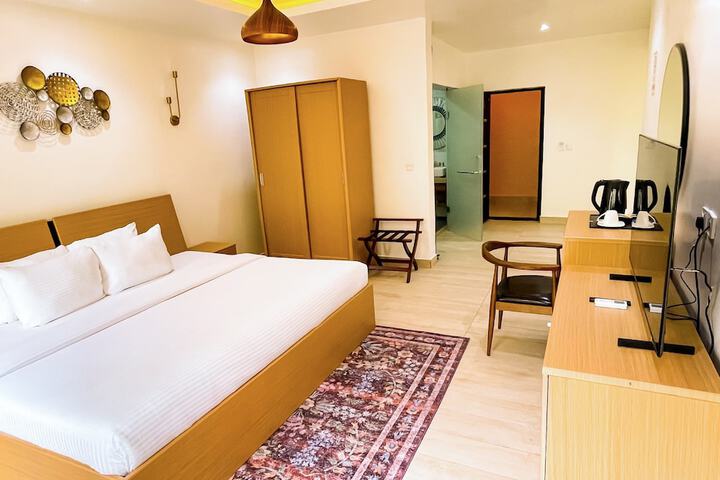 Room 7 of 11
