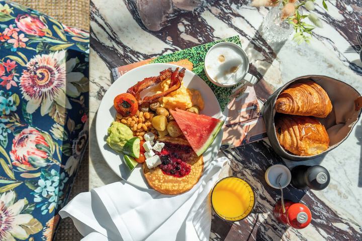 Breakfast/Coffee Service 80 of 94