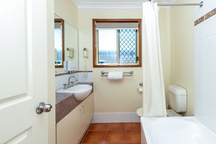 Room 42 of 50