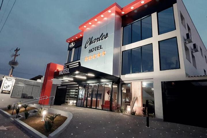 Charles Hotel