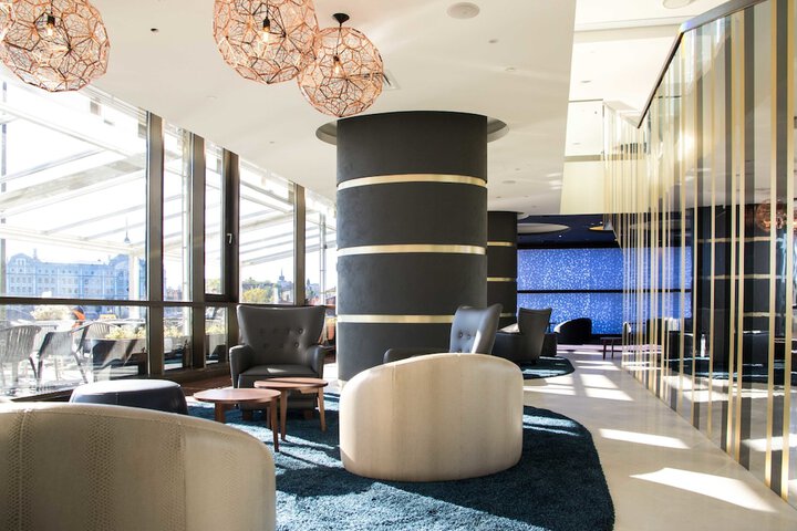 Hotel Interior 5 of 145