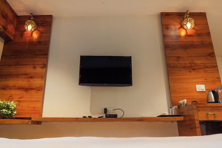 Room 8 of 47