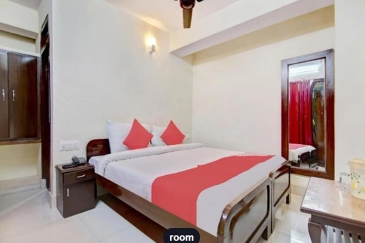 Room 19 of 37
