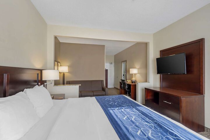 2 Queen Beds Suite (9 of 12)