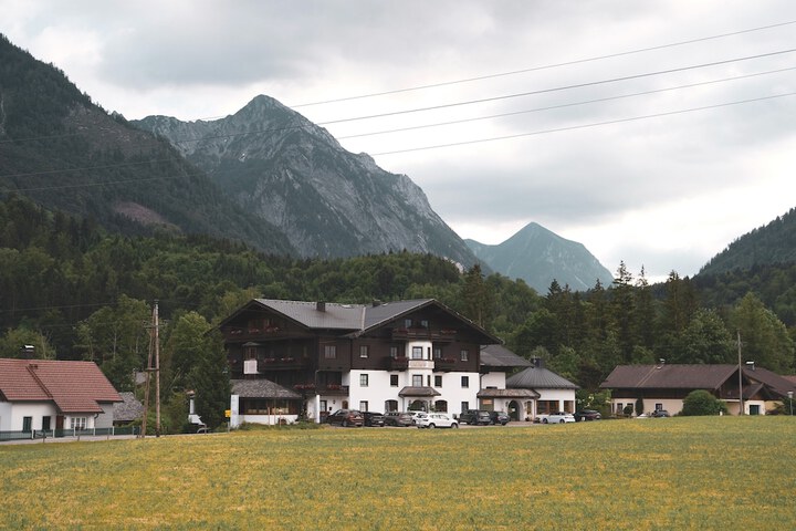 Hotel 86 of 87